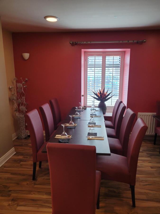 O'Connors Bar Restaurant And Guesthouse Dromore  Екстер'єр фото